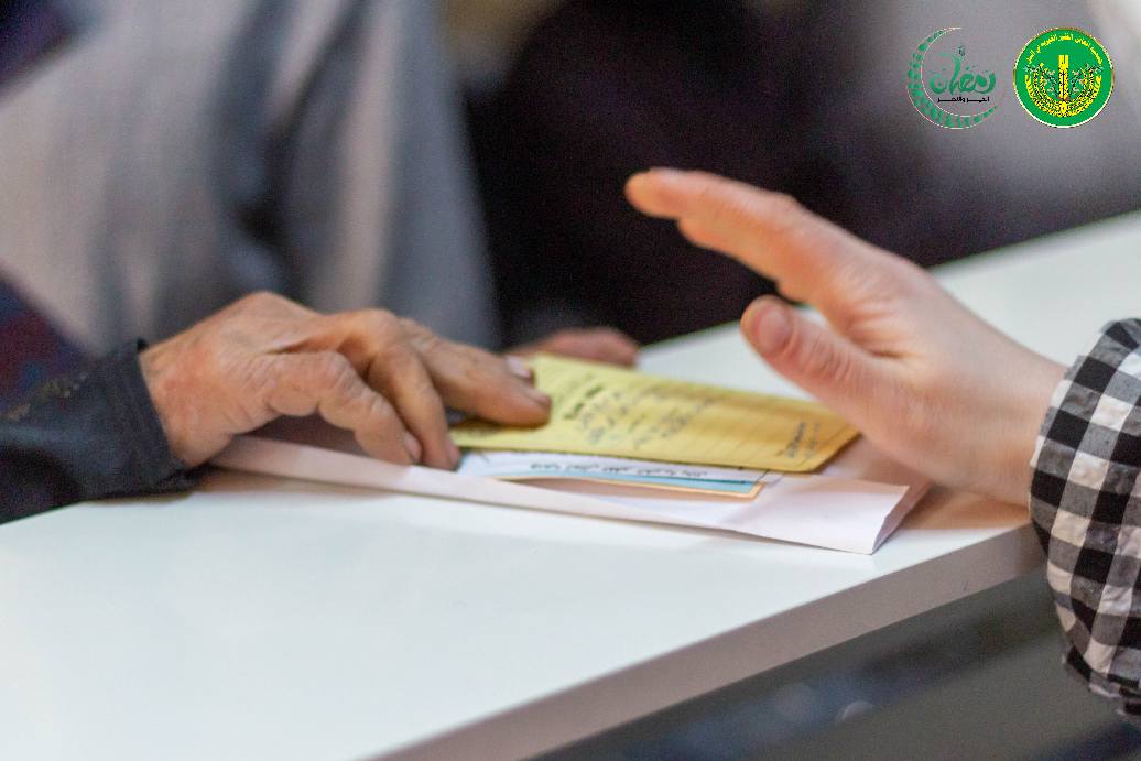 تم الانتهاء من توزيع رواتب المدرجين ل 1250 عائلة في شهر رمضان المبارك، مع تقديم بعض المساعدات💚✨